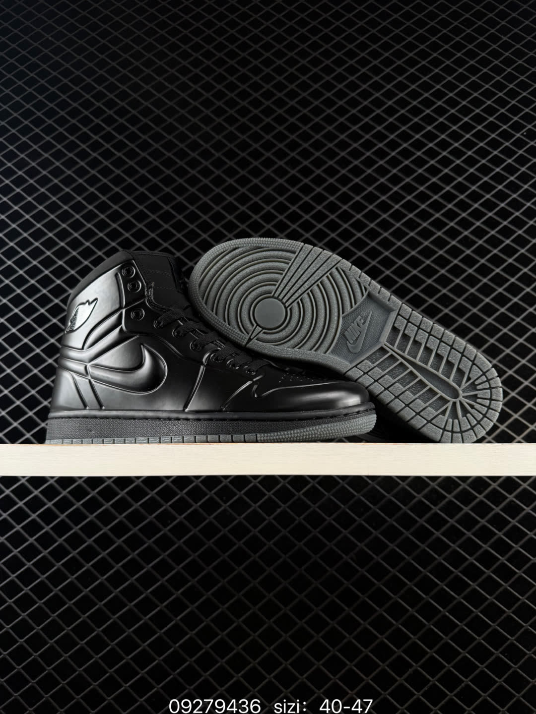 Nike Air Jordan 1 Retro Mid AJ1-414823-002
